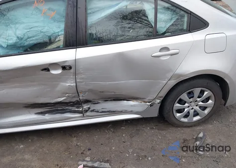 2021 Toyota Corolla Le z USA, uszkodzony, nr VIN 5YFEPMAE5MP190246